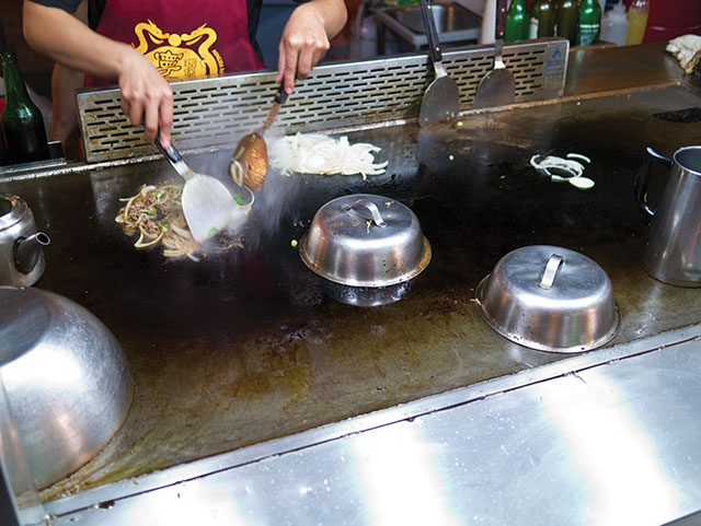 Teppanyaki grill